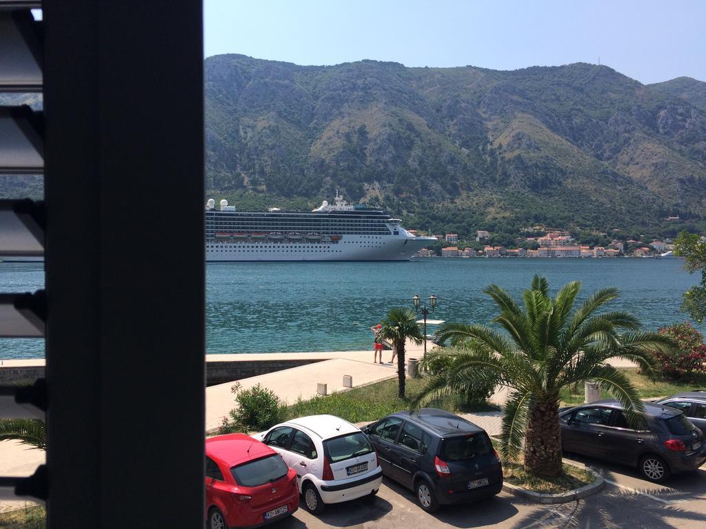 Bjelica Apartments Kotor Phòng bức ảnh