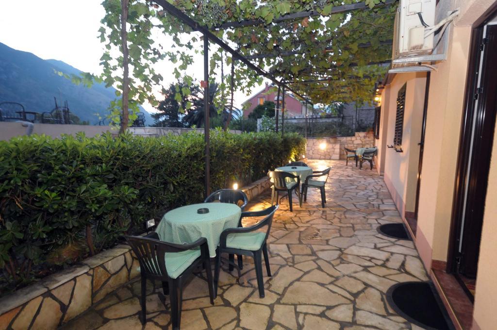 Bjelica Apartments Kotor Phòng bức ảnh